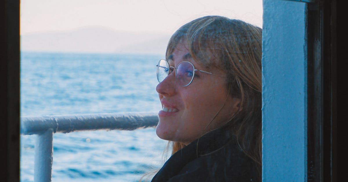 How to Inspect Your Glass Windows for Damage