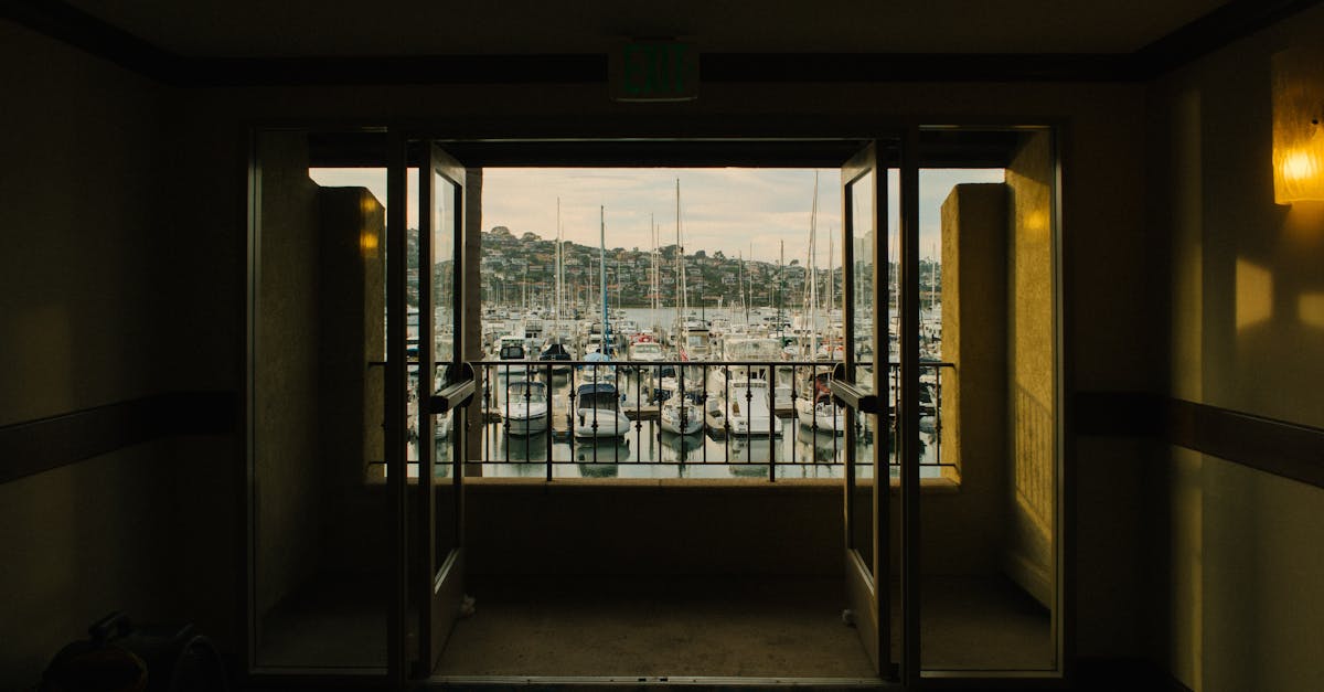 The Impact of Local Knowledge on Window Installation Success